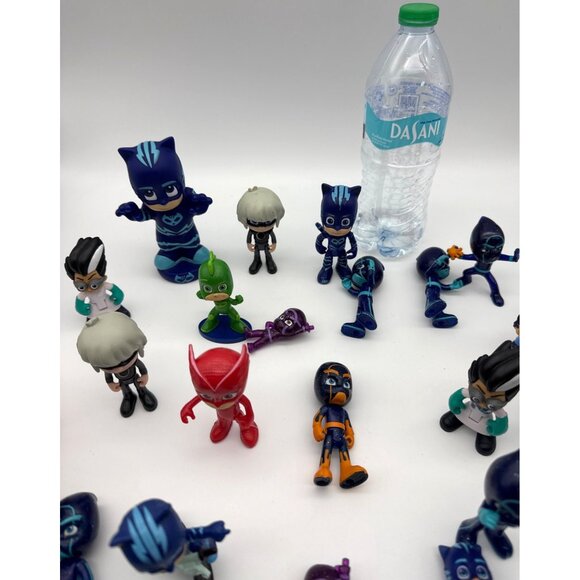 Lot Of 28 PJ Masks Toys Action Figures Nice collection - Picture 4 of 7